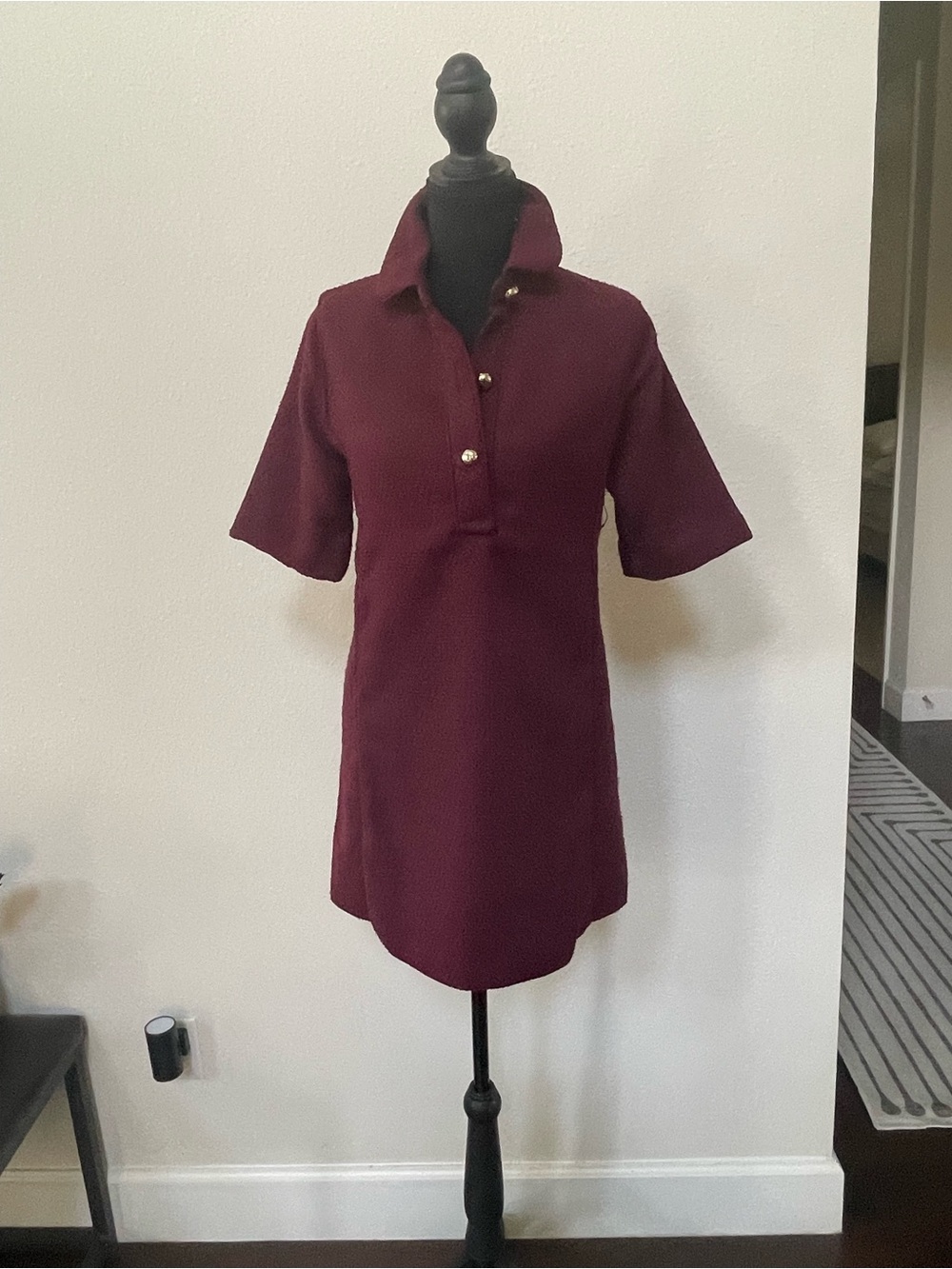 H & M Women’s Shift Dress in Burgundy